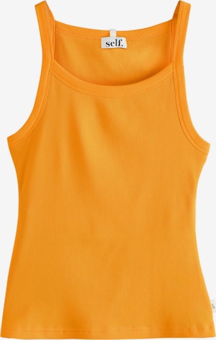 Top de la self. pe galben: față