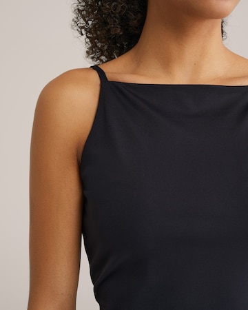 WE Fashion Top in Schwarz
