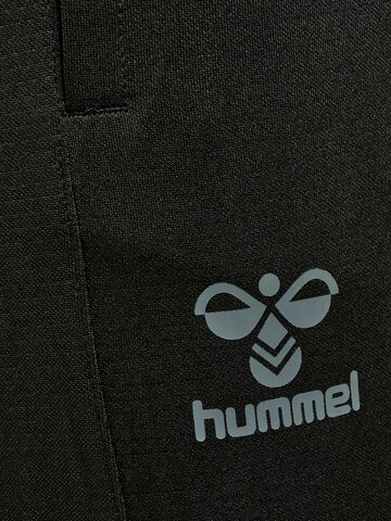 Hummel Skinny Sporthose in Schwarz