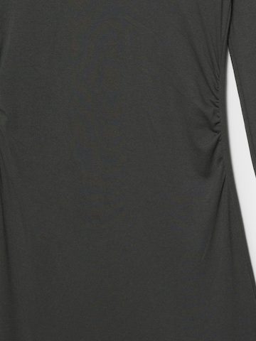 Pull&Bear Kleid in Grau