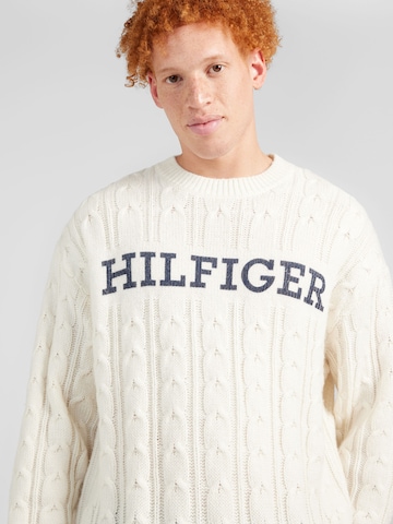 TOMMY HILFIGER Sweater in Beige