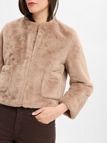 Veste mi-saison Marie Lund en gris