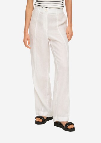 s.Oliver Wide leg Pleat-Front Pants in White: front