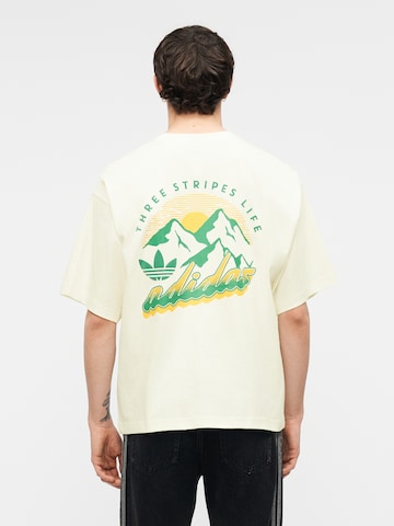 ADIDAS ORIGINALS Тениска 'MOUNTAIN' в бяло: отпред