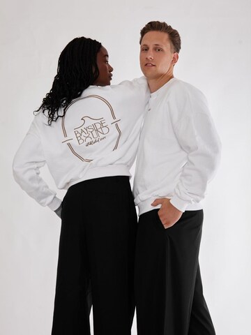 BAYSIDE BOUND Oversized sweater 'THE BAYSIDE UNISEX OVERSIZE SWEATER' in White