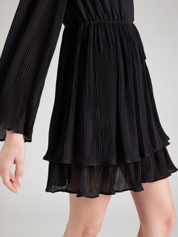 Gina Tricot Kjole i sort