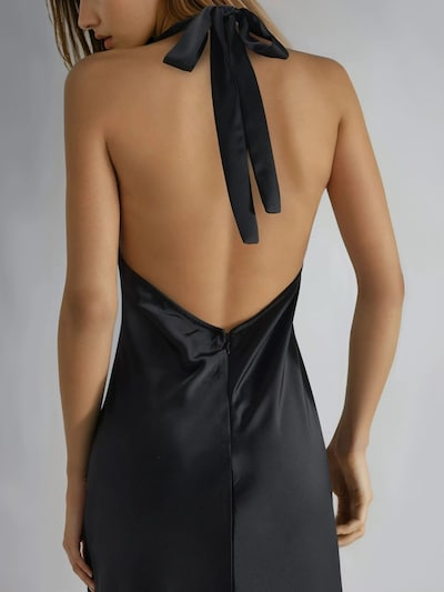 Hiccup Robe de soirée en noir, Vue avec produit