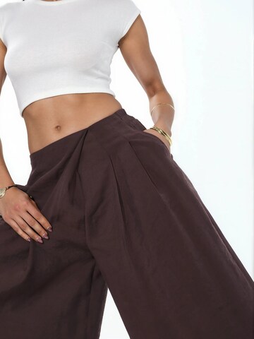 Wide leg Pantaloni di Hiccup in marrone