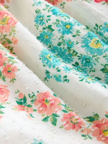 LAURA ASHLEY Платье в Белый