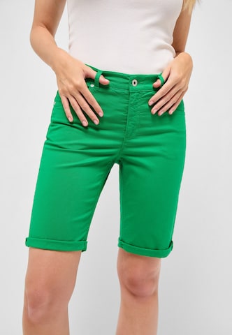 Angels Regular Jeans in Green: front