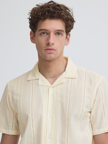 Casual Friday - Regular Fit Camisa 'CFGRADEY' em branco