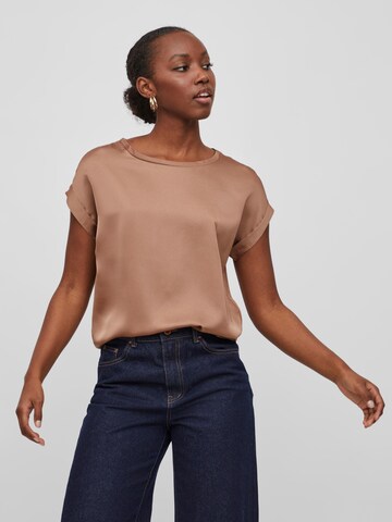 Vila Petite Shirt in Brown: front