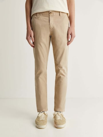 Regular Pantalon chino Scalpers en beige : devant