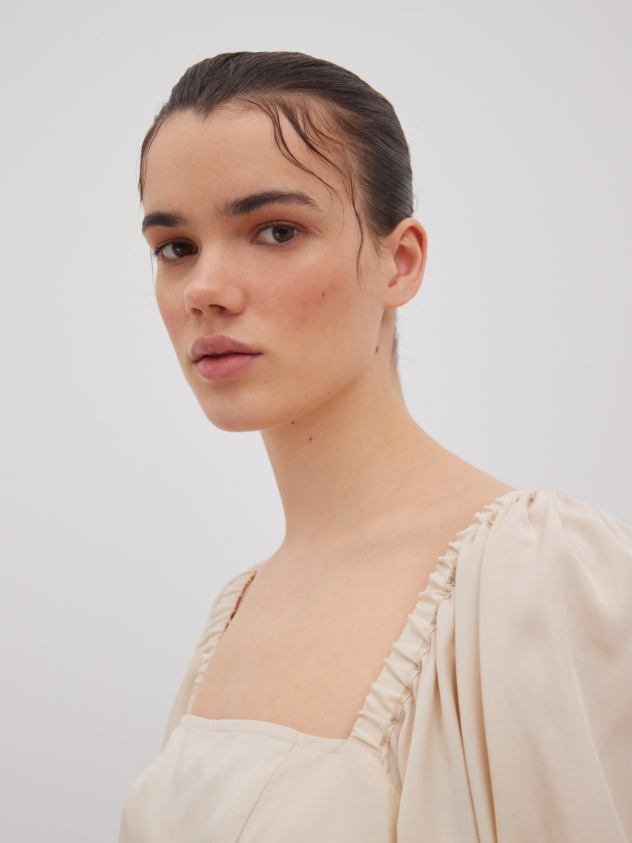 EDITED Producten Jurk 'Dafne' Beige