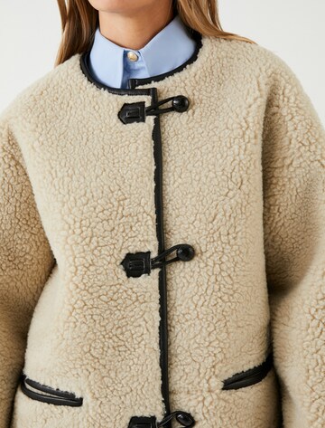 Koton Jacke in Beige