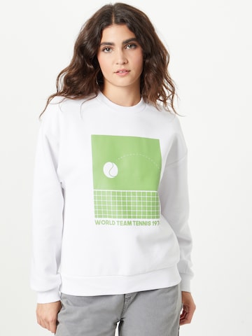 Gina Tricot Sweatshirt 'Riley' in White: front