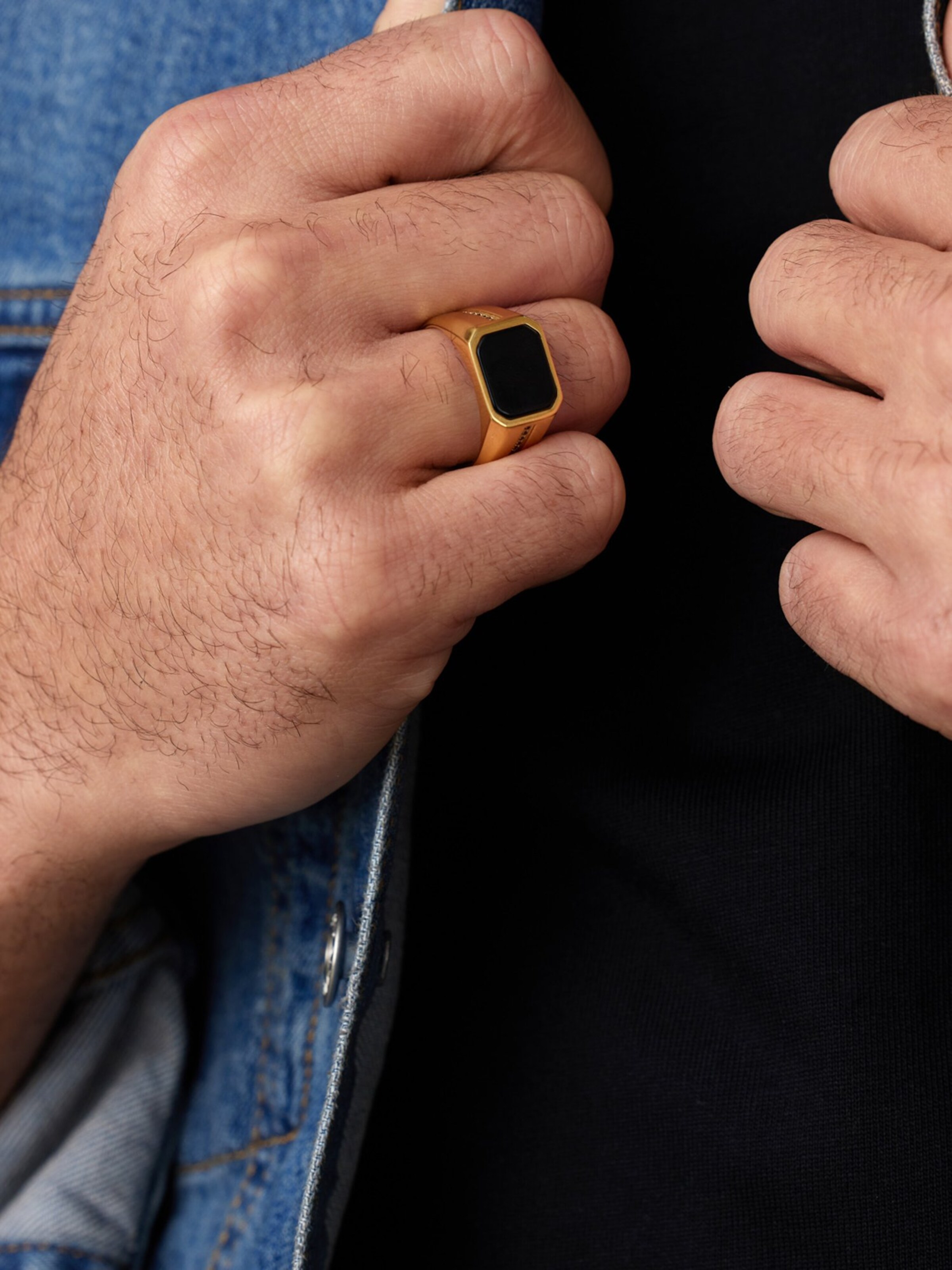 Lucardi Ring in Gold: Vorderseite