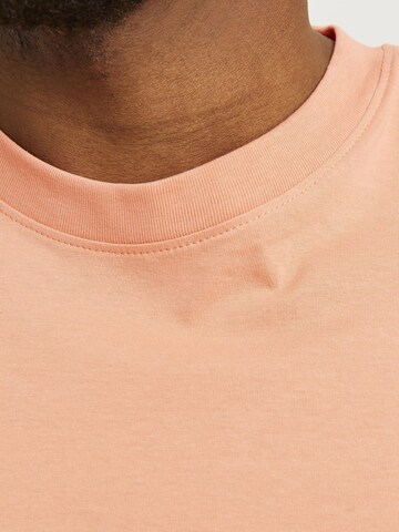 Jack & Jones Plus - Camiseta 'JJEBradley' en naranja