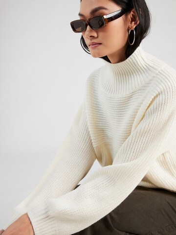 Monki Sweter w kolorze biały