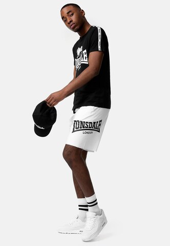 Regular Pantalon 'POLBATHIC' LONSDALE en blanc