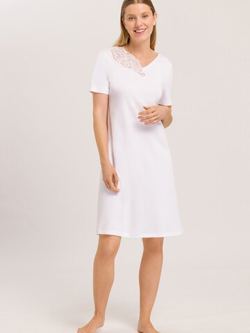 Hanro Nightgown ' Naila ' in White: front