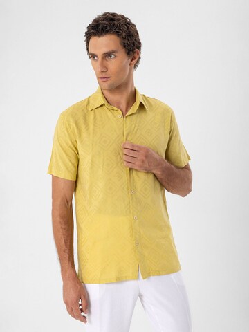 Antioch Regular fit Button Up Shirt in Yellow