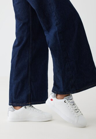 BRITISH KNIGHTS Sneaker low 'Mist' i hvid