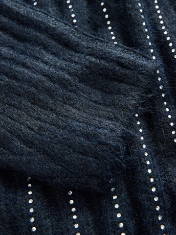 Next Pulóver - kék