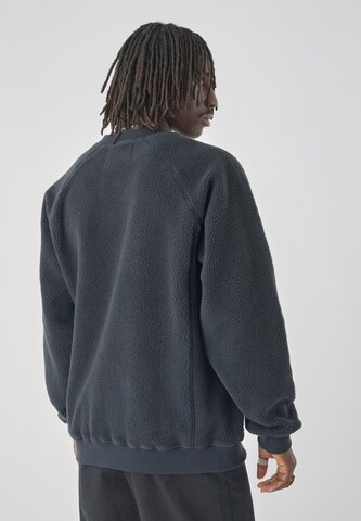 Cleptomanicx Sweatshirt 'Crewneck Flaneur' in Grau