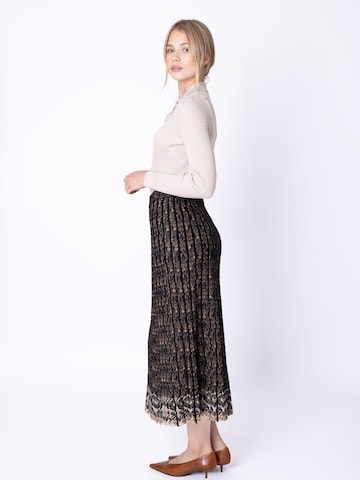 IVKO Woman Skirt in Black