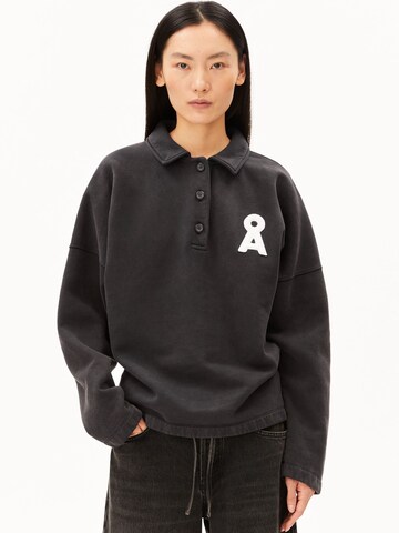 ARMEDANGELS Sweatshirt in Grijs: voorkant