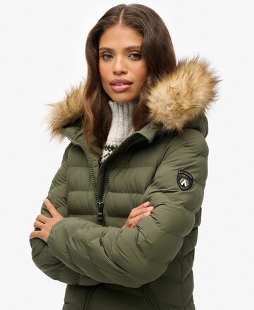 Superdry Tussenmantel in Groen