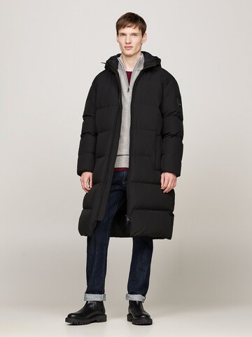 Manteau d’hiver TOMMY HILFIGER en noir : devant