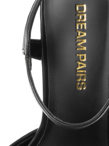 Dream Pairs Strap Sandals in Black