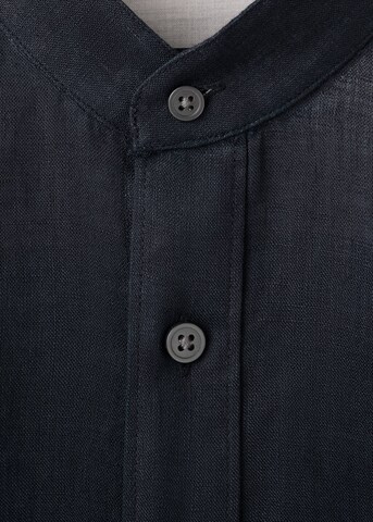 MANGO MAN Regular fit Button Up Shirt in Black