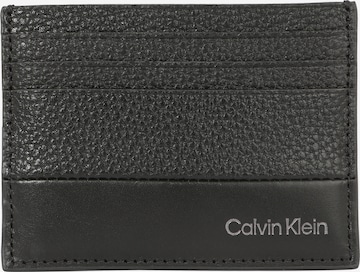 Étui Calvin Klein en noir : devant