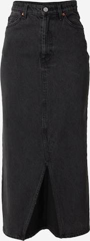 Monki Skirt in Black: front