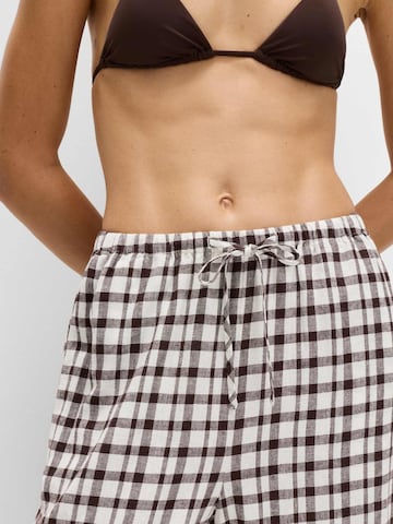 regular Pantaloni di Marks & Spencer in marrone: frontale