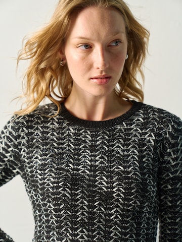 Pull-over KOROSHI en noir