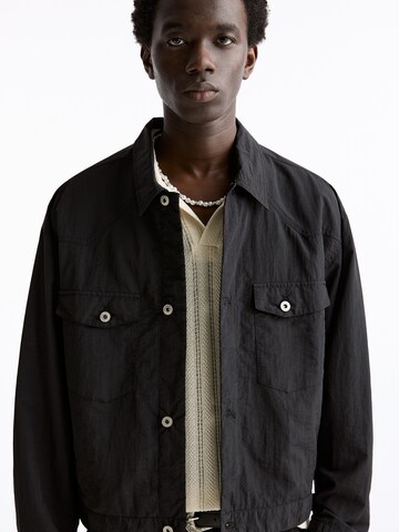 Pull&Bear Tussenjas in Zwart