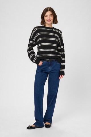 CULTURE Sweater in Black