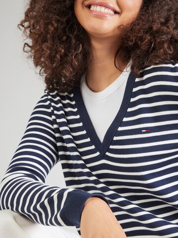 Tommy Jeans Neulepaita 'ESSENTIAL' värissä sininen