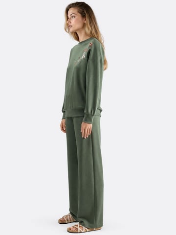 Lady Bersan Leisure suit in Green