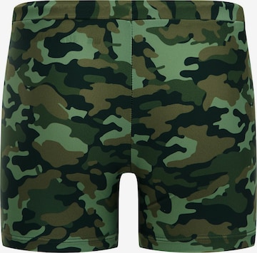 WE Fashion Board Shorts in Green