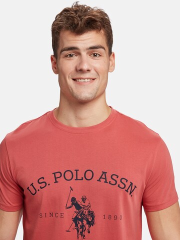 U.S. POLO ASSN. Paita 'Archibald' värissä punainen