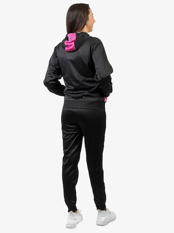 Completo sportivo 'Tuta sportiva Unisex Givova Visa in triacetato TR018 TUTA VISA TRIACETATO GIVOVA' di Givova in nero