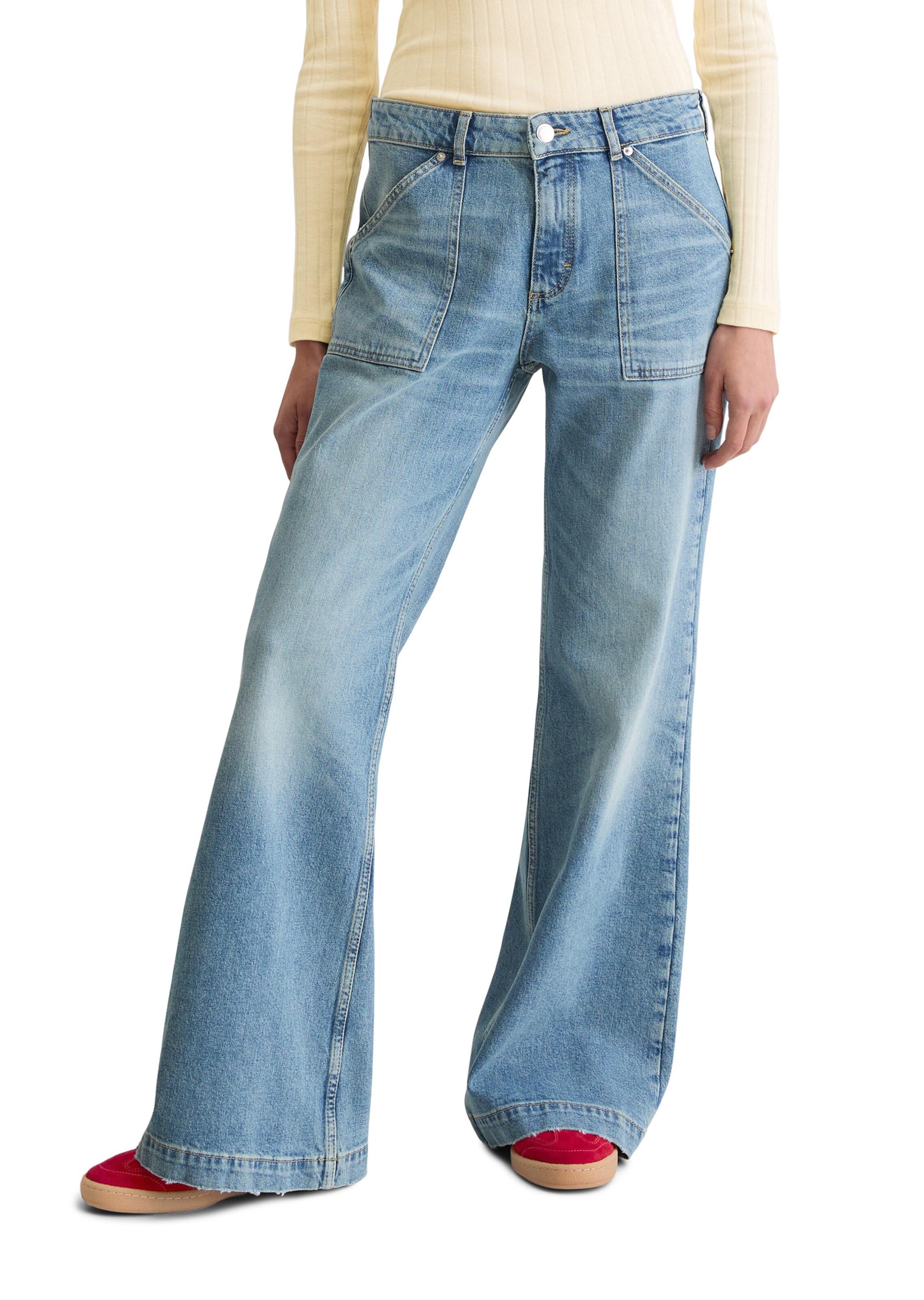 Marc O'Polo Flared Jeans 'Caya ' in Blue: front