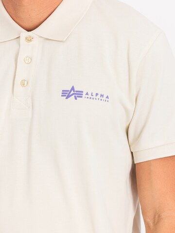 ALPHA INDUSTRIES Футболка в Белый