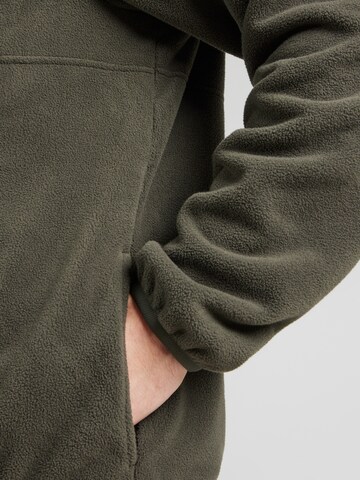 Nike Sportswear Пуловер 'CLUB' в зелено