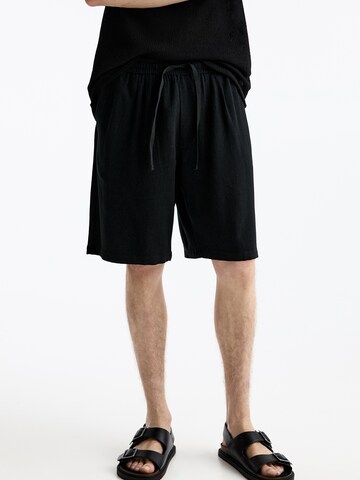 Pull&Bear Loosefit Broek in Zwart: voorkant